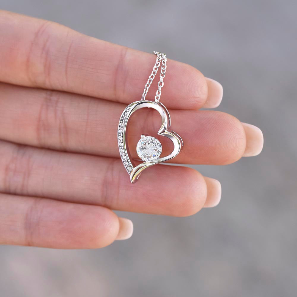 "To My Beautiful Daughter" Heart Necklace – A Gift of Love and Sentiment